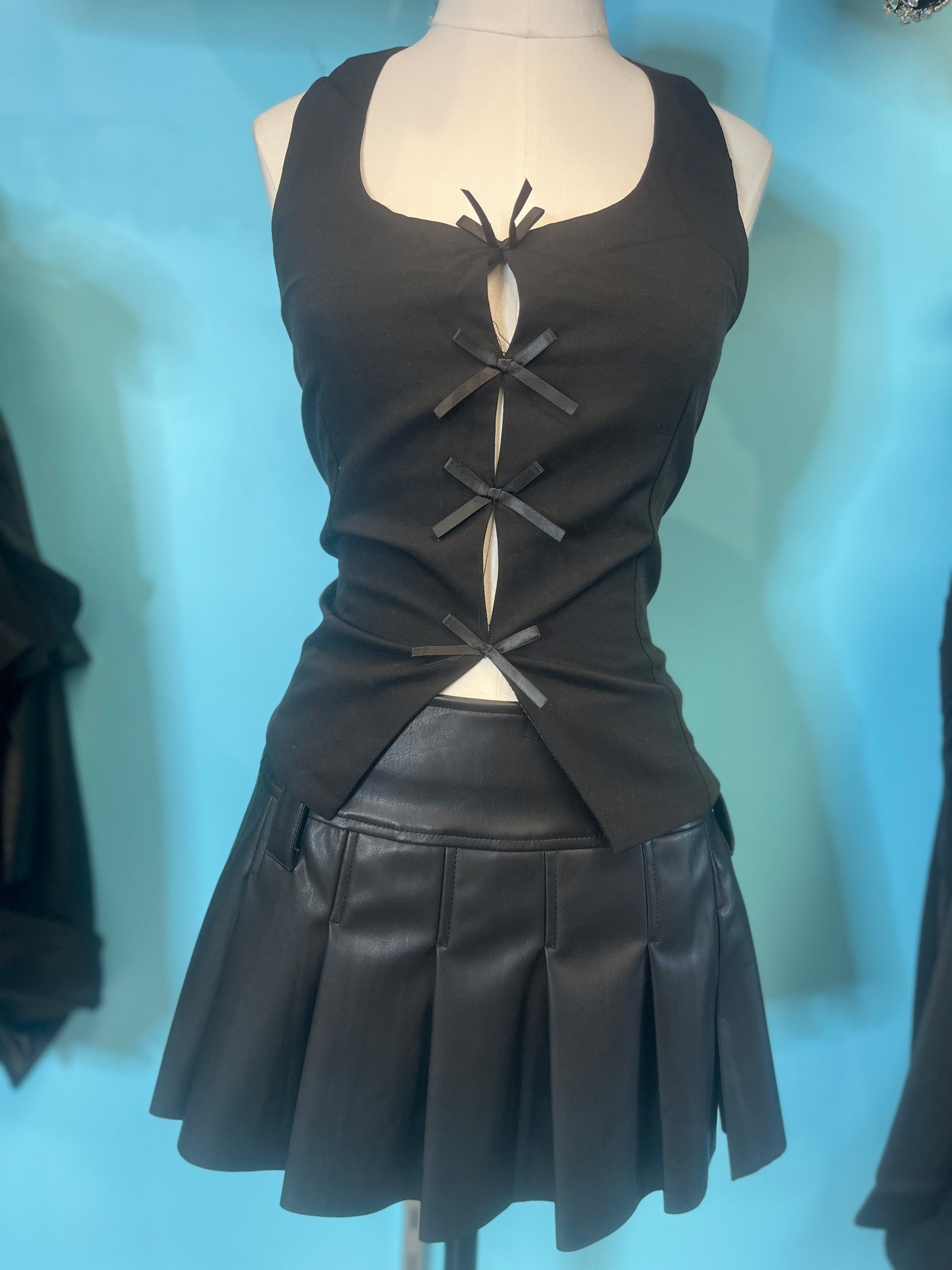 Baddie Bow Top