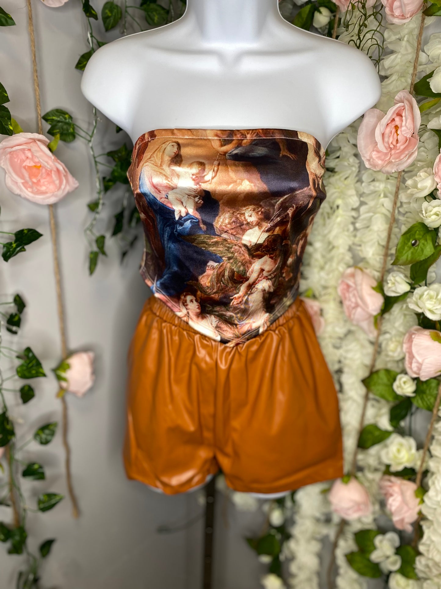 fashion styles fashion trends fashion accessory Day party fit Day party fashion Afterparty fashion After party Renaissance print