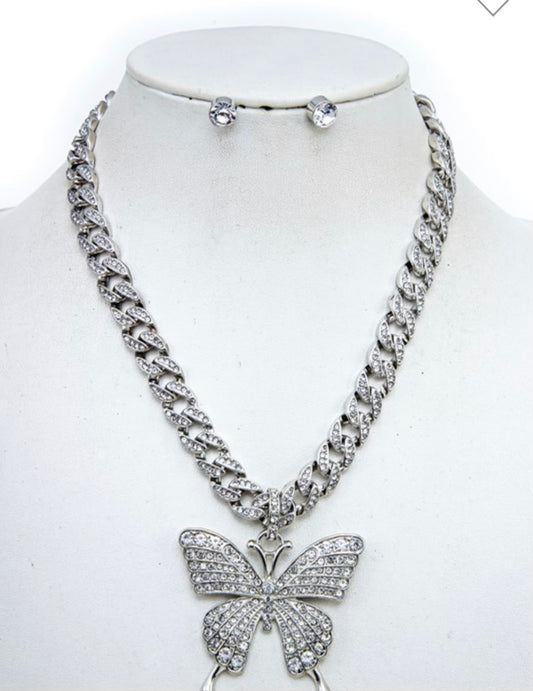 Butterfly necklace w/earrings