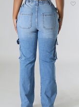 Load image into Gallery viewer, Risen Jeans
