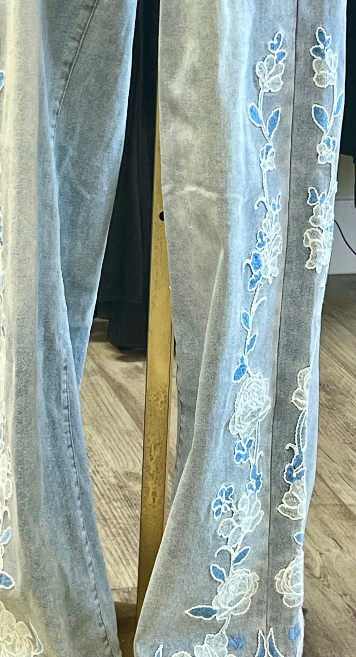 Rose Runway Jeans