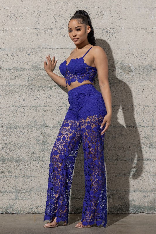 TWO PIECE LACE SET