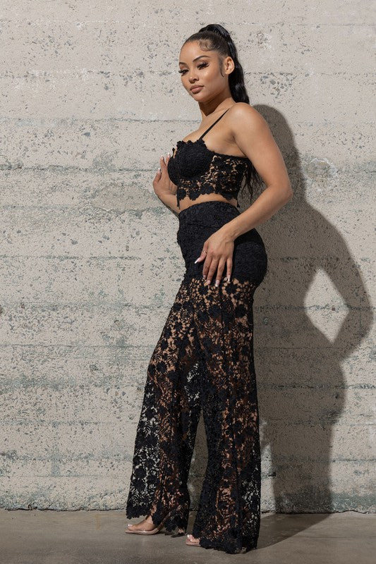 TWO PIECE LACE SET