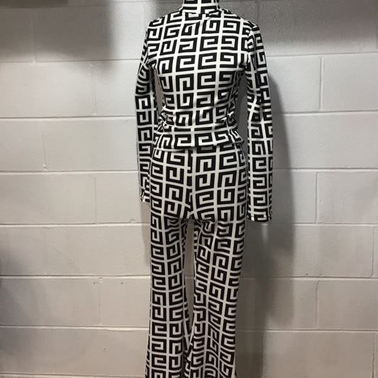 Black/White Bell Bottom Set