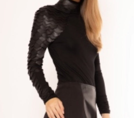 Athena Top