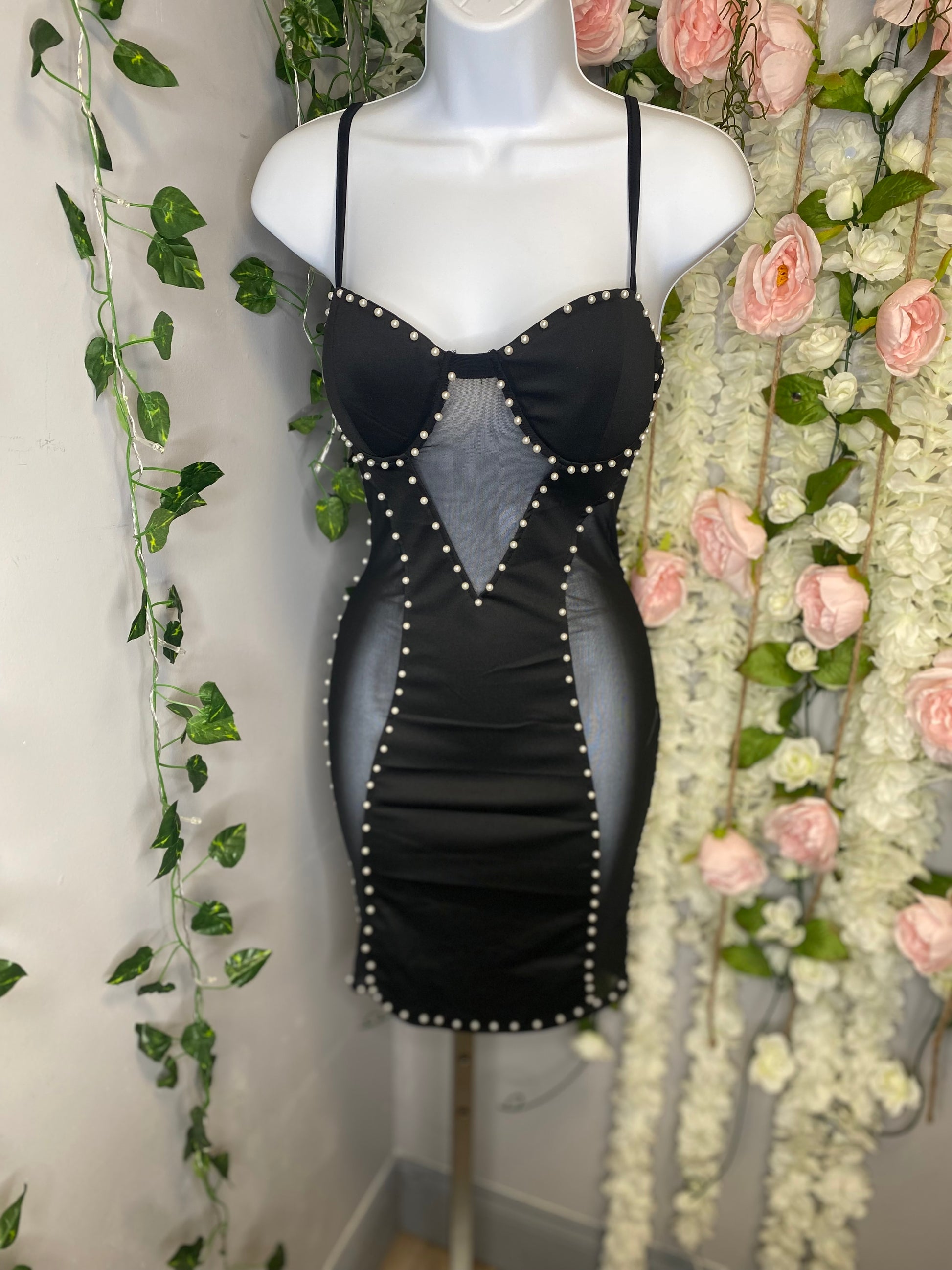 dresses for women fashion women clothes sexy dresses dresses ladies dresses fashion styles fashion trends Day party fit Day party fashion Afterparty fashion After party  fashion accessory women dresses women party dress women fashion Exclusive Styles little black dress 