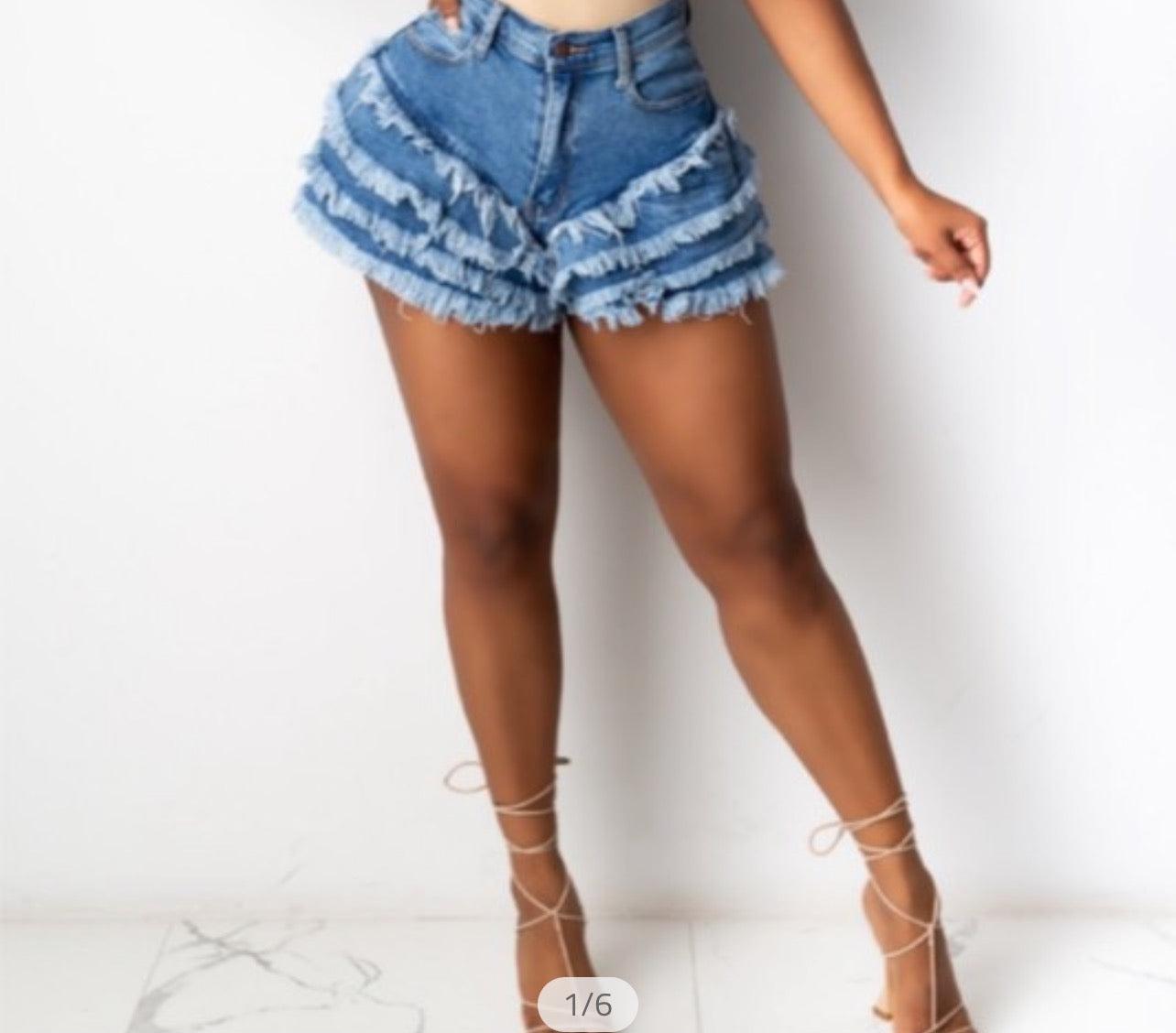 fashion styles fashion trends fashion accessory fringed shorts lightwash denim