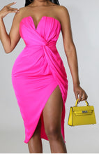 Load image into Gallery viewer, Stepping Out Dress
