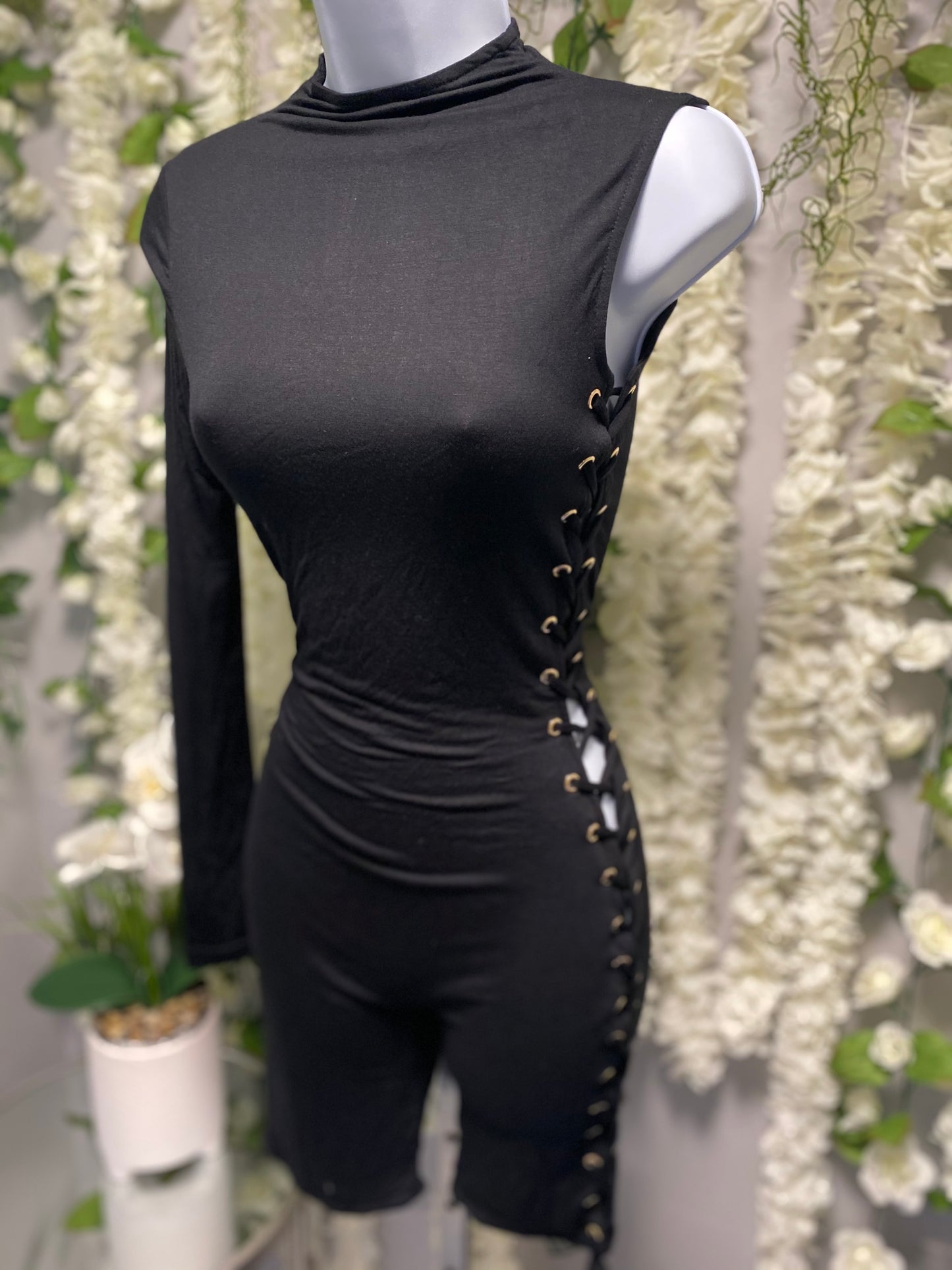 Miss 10 Black