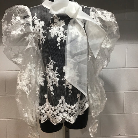 Miss Lady Blouse