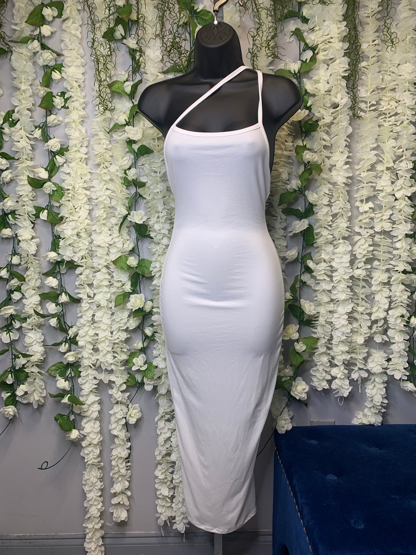 Simply White Fitted Dress Vivi'd Boutique & Vivi'd Hair Simply White Fitted Dress Vivi'd Boutique & Vivi'd Hair